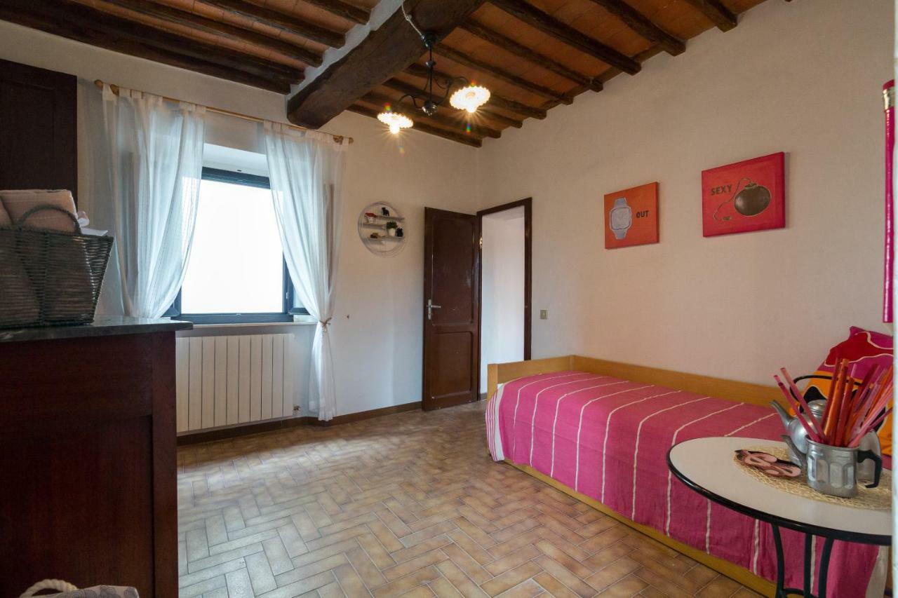 Art Rebus Tower In Tuscany Apartment Radda in Chianti Exterior photo